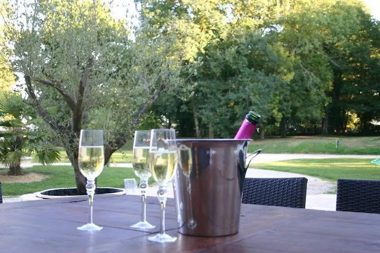 Very Spacious And Luxurious Holiday Home On Quiet Estate 1880 With Pool Buzon 0*,
