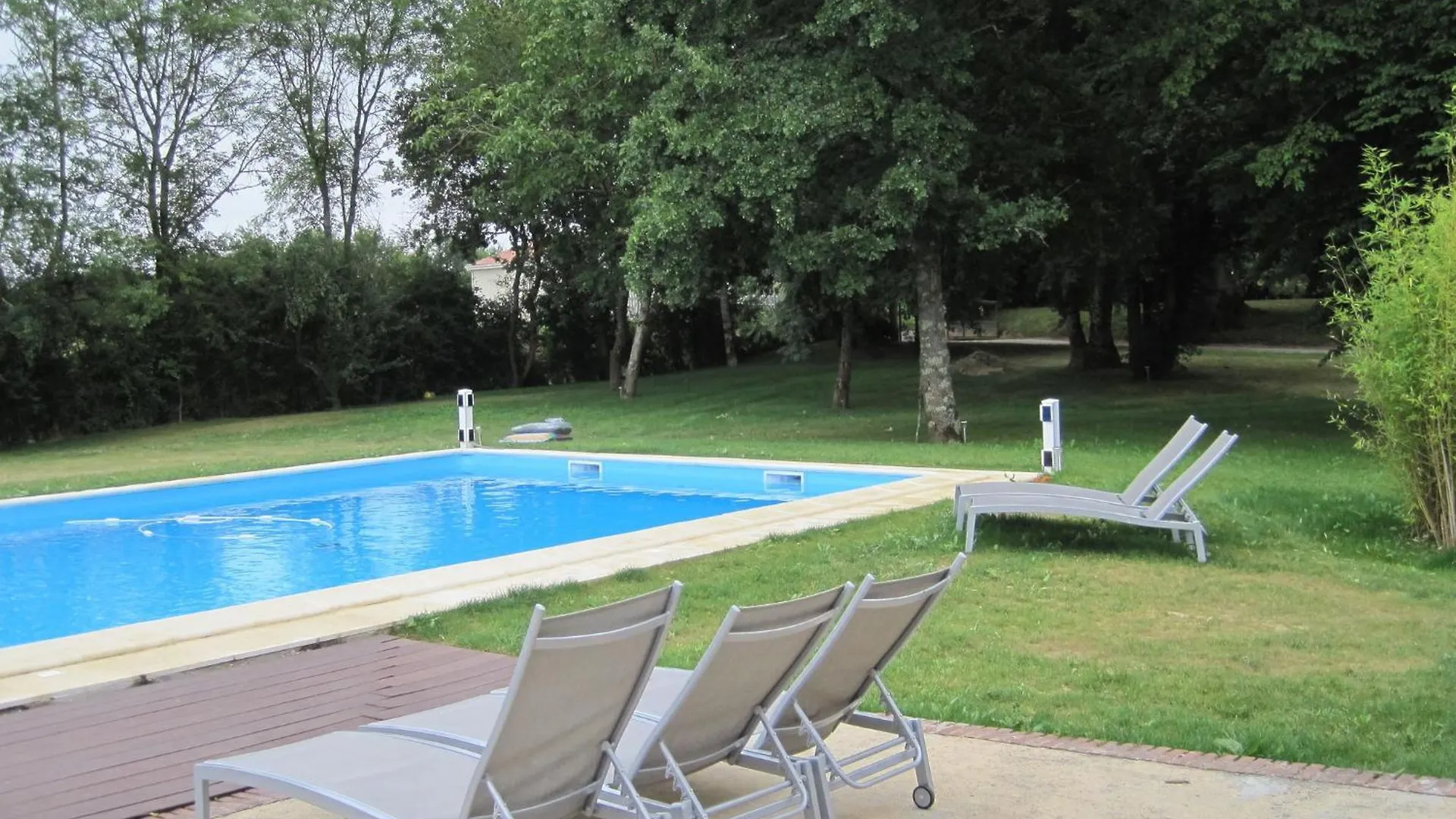 Very Spacious And Luxurious Holiday Home On Quiet Estate 1880 With Pool Buzon 0*,