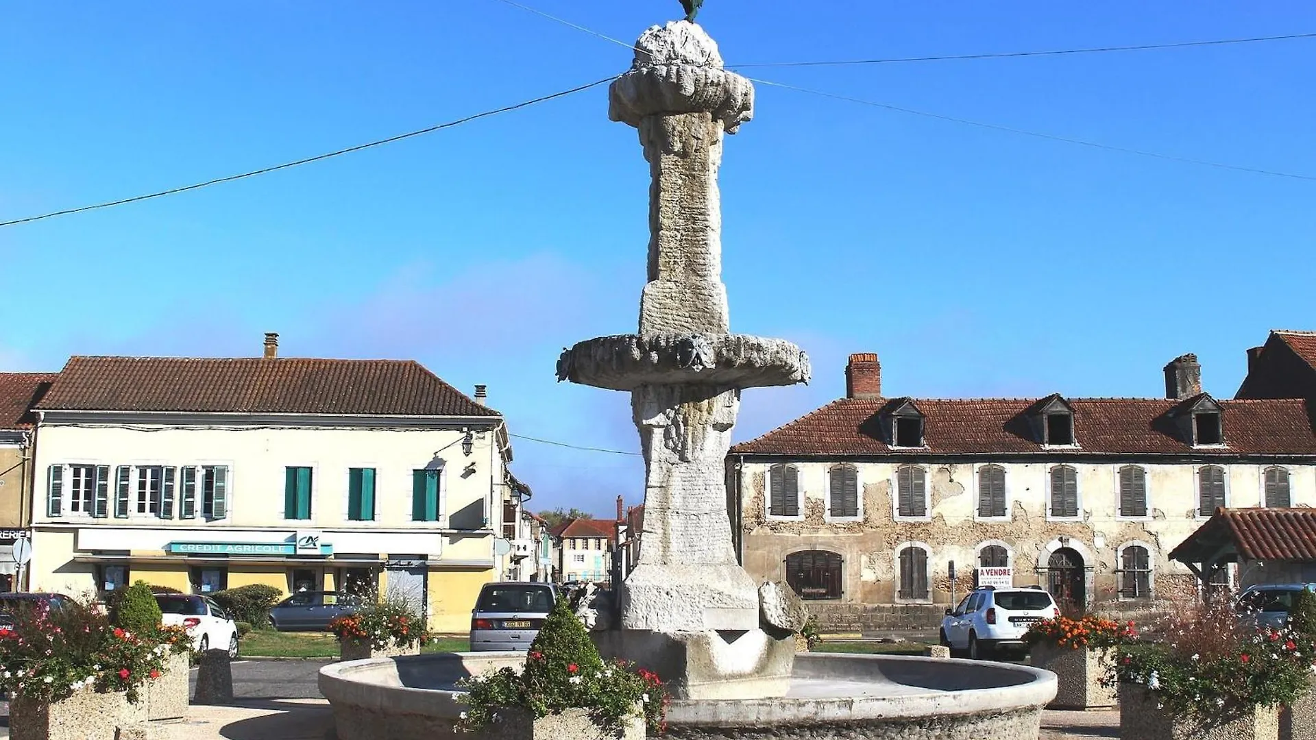 Very Spacious And Luxurious Holiday Home On Quiet Estate 1880 With Pool Buzon 0*,  France