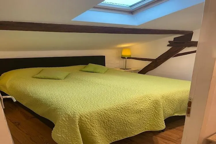 Very Spacious And Luxurious Holiday Home On Quiet Estate 1880 With Pool Buzon