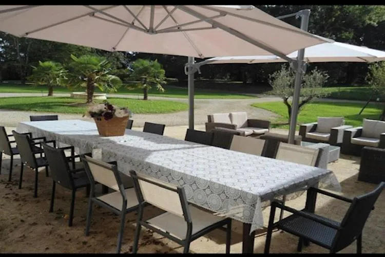Very Spacious And Luxurious Holiday Home On Quiet Estate 1880 With Pool Buzon