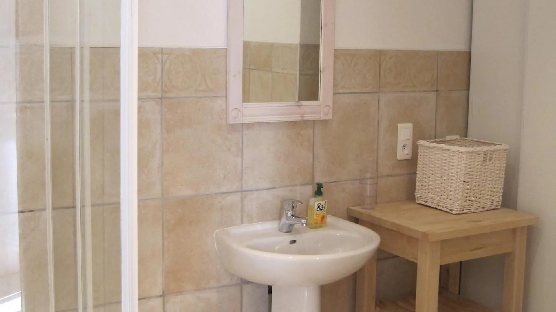 Very Spacious And Luxurious Holiday Home On Quiet Estate 1880 With Pool Buzon 0*,